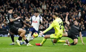Man City bị Tottenham cầm hòa dù dẫn hai bàn