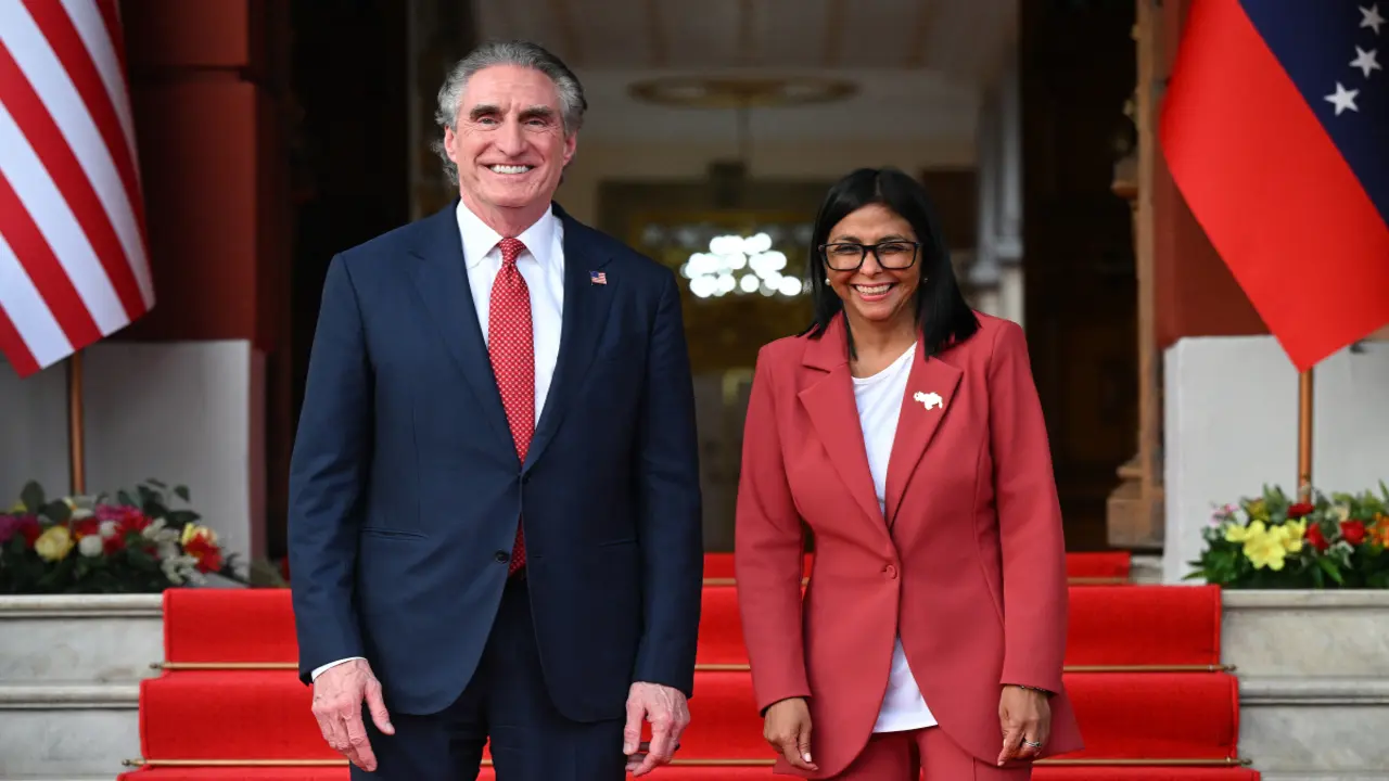 Mỹ khôi phục quan hệ với Venezuela