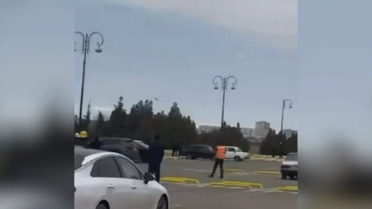 UAV Iran lao xuống sân bay Azerbaijan